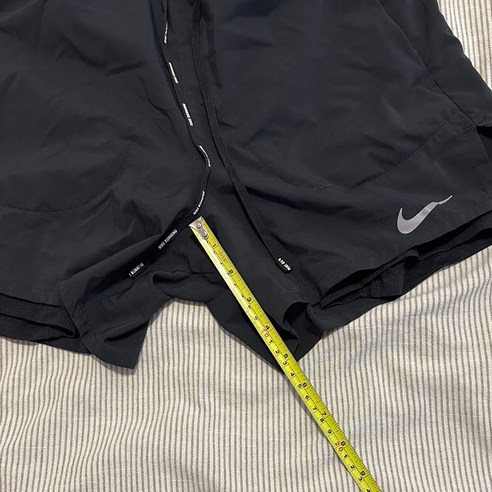 Nike Black Running Shorts - Picture 7 of 7